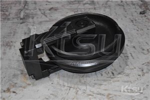 Deere 9154955: Idler, Front - Image 1